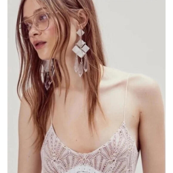 New $135 For Love & Lemons Gwen Clear Chandelier Dangle Earrings - Picture 2 of 7